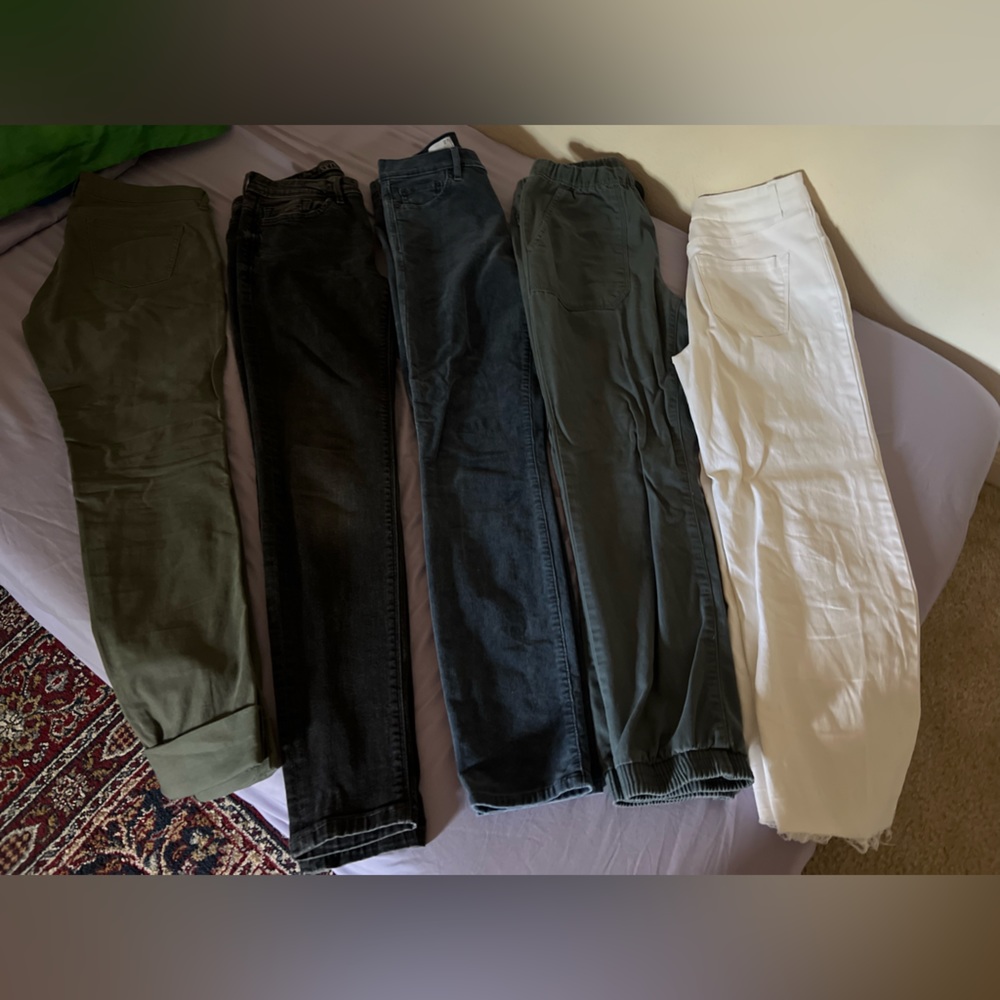 Jeans Bundle - image 1